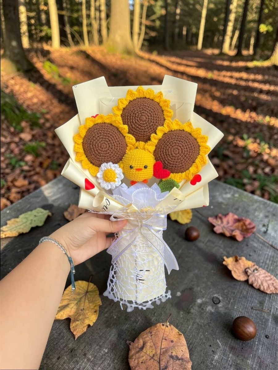 Ramo de Girasoles y Pollito